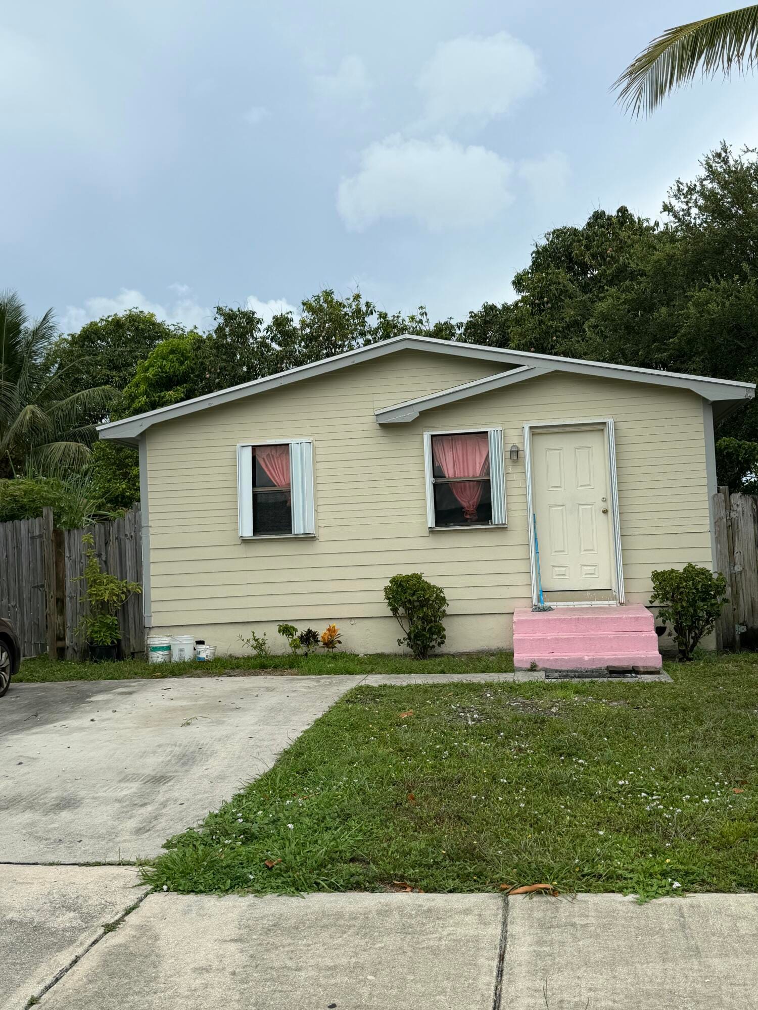 311 SOUTHRIDGE Road