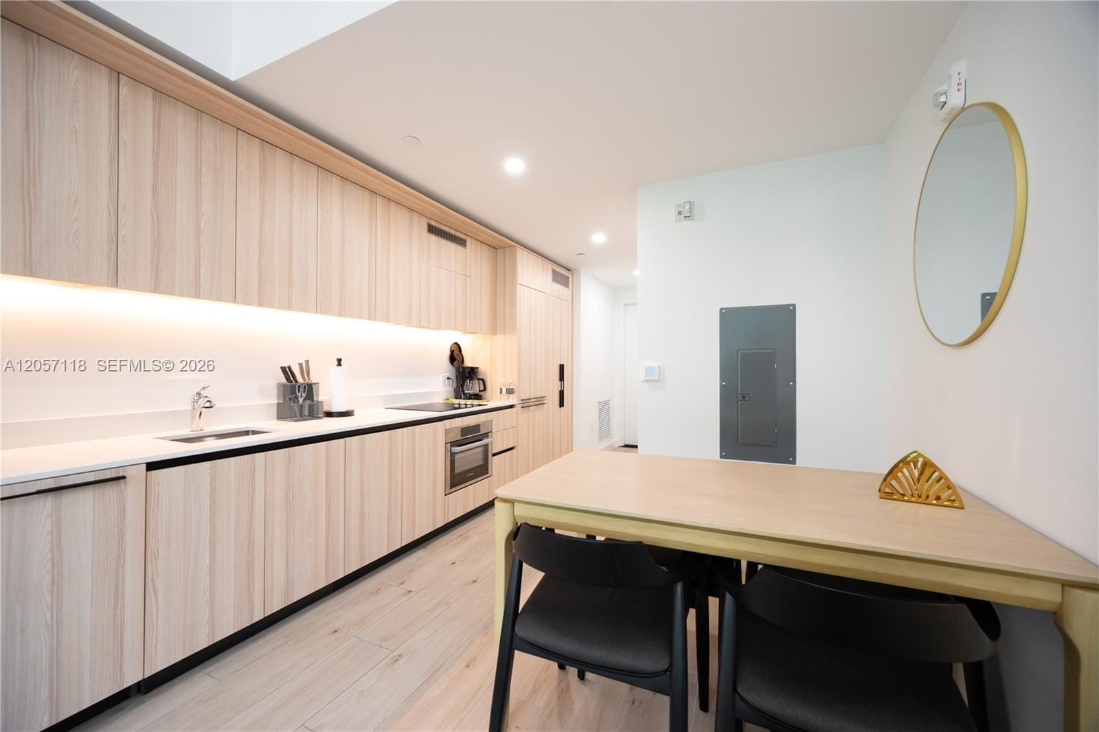 225 N Miami Avenue 1505 — photo 11