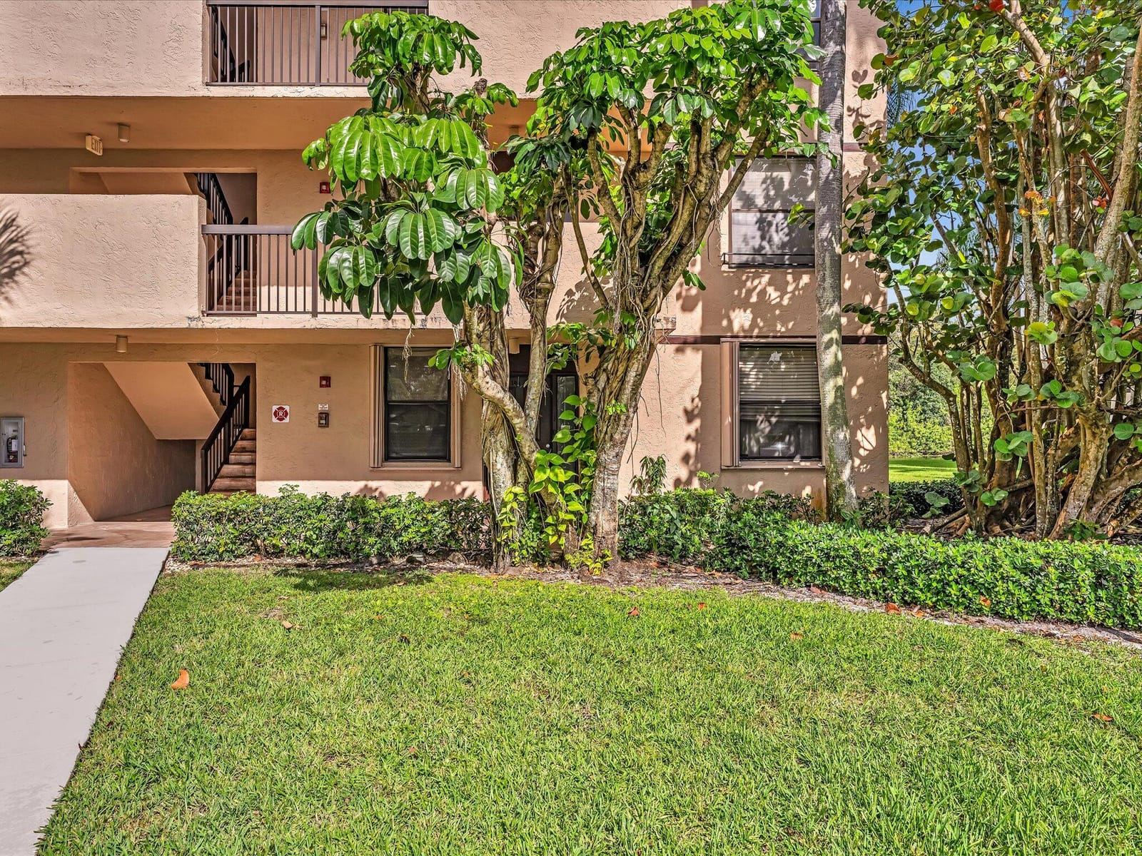 2659 Carambola Circle N 106, Coconut Creek, FL 33066 photo 2