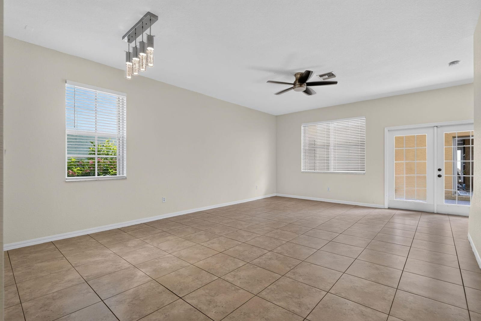158 W Thatch Palm Circle, Jupiter, FL 33458 photo 11