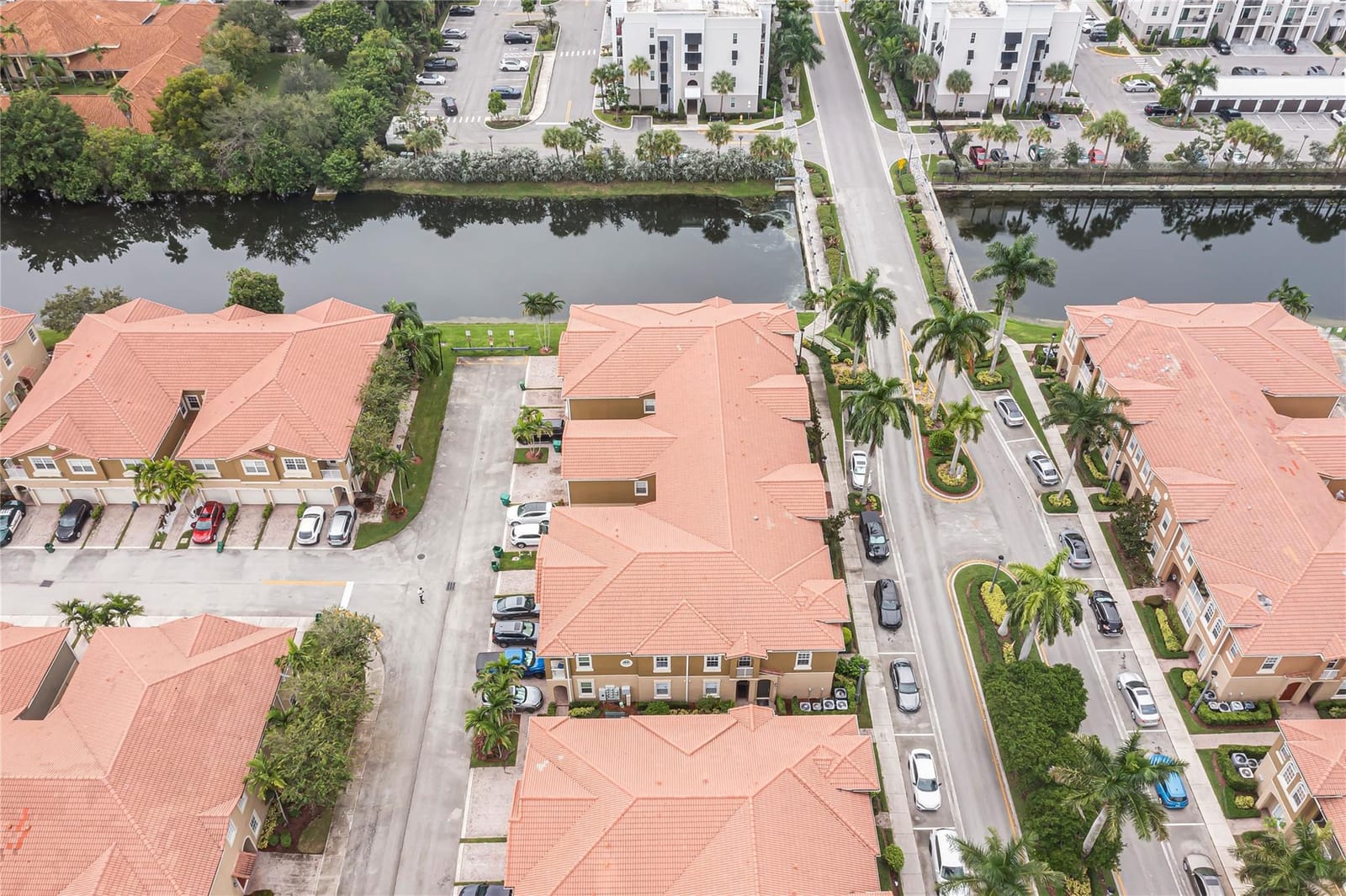5754 HAMPTON HILLS Boulevard 5754, Tamarac, FL 33321 photo 4