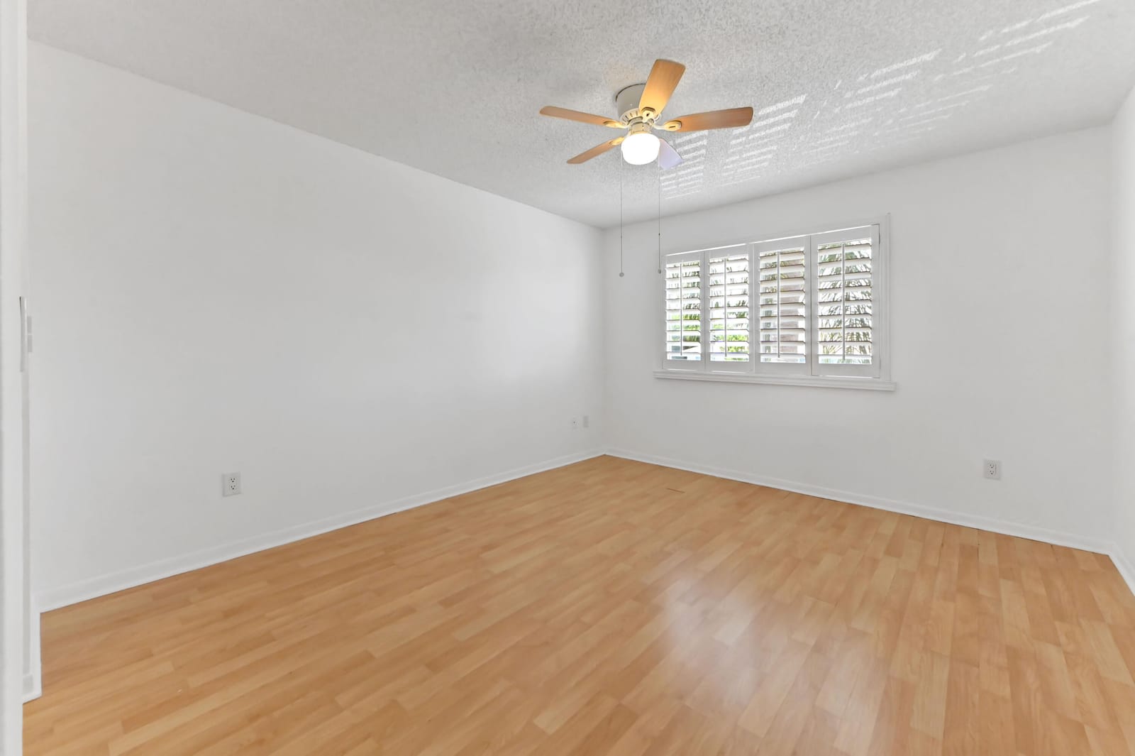 140 Yacht Club Way 307 — photo 8