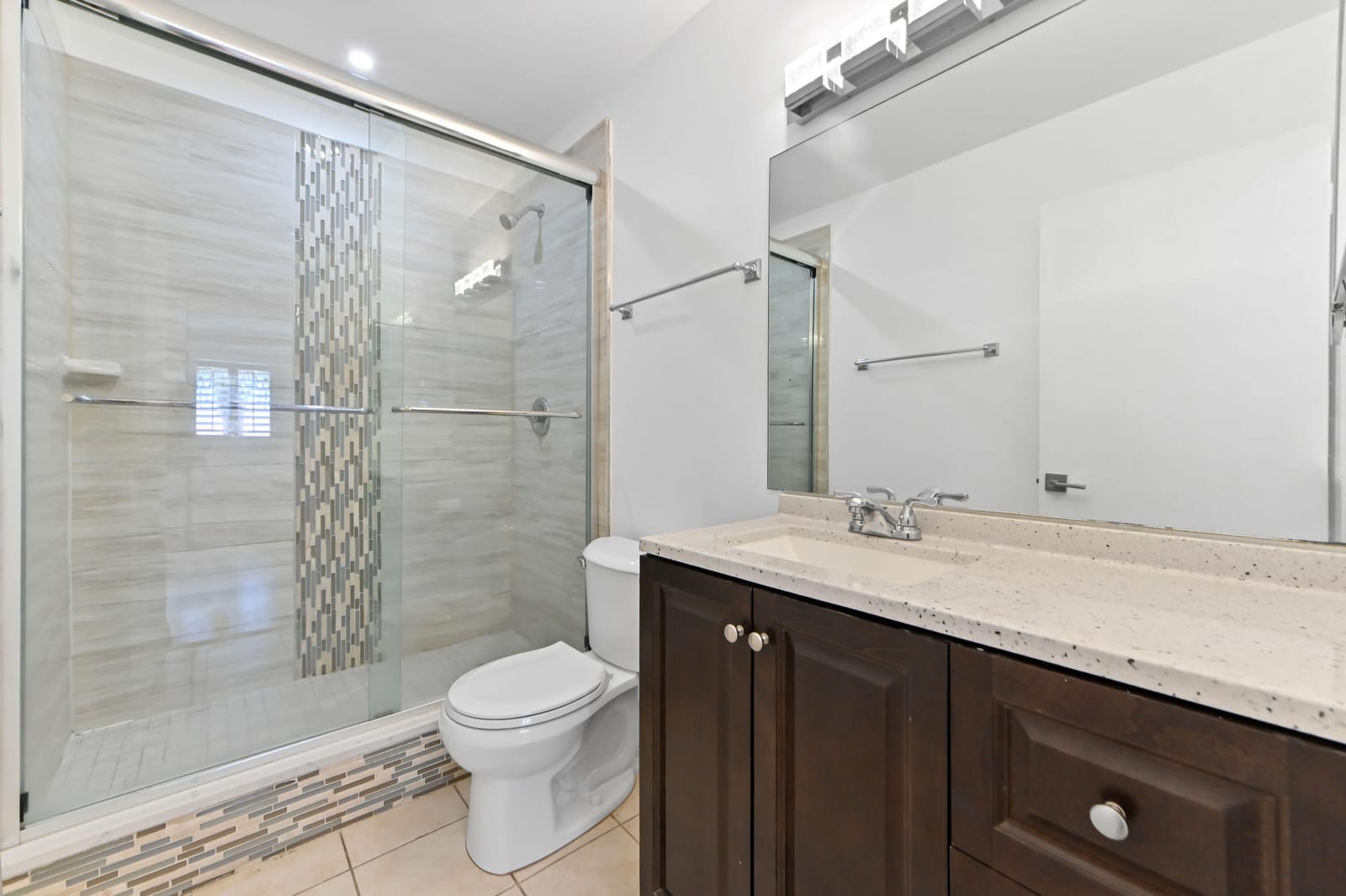 140 Yacht Club Way 307 — photo 5
