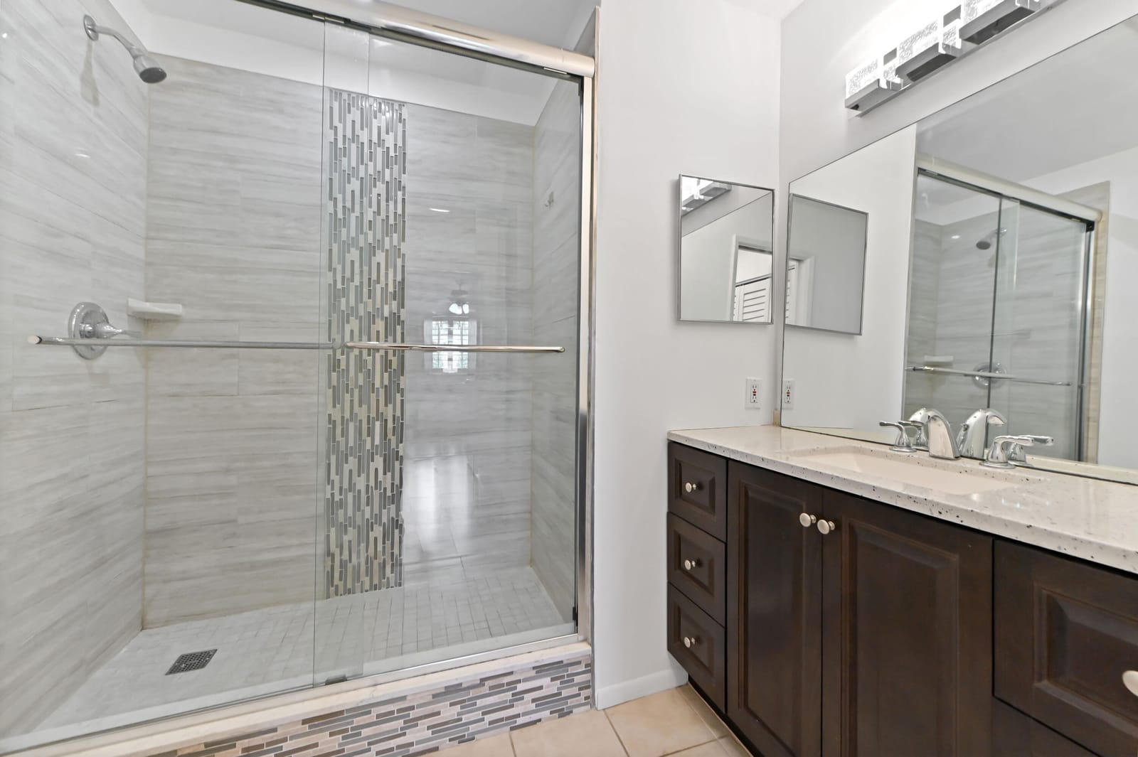 140 Yacht Club Way 307 — photo 6