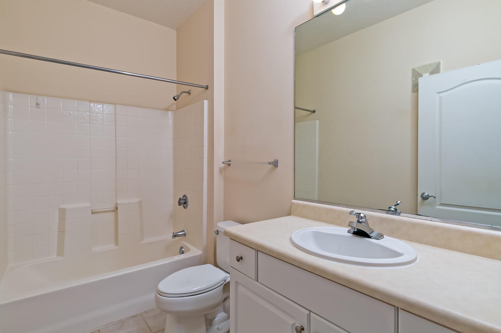 5015 Fairways Circle 305, Vero Beach, FL 32967 photo 14