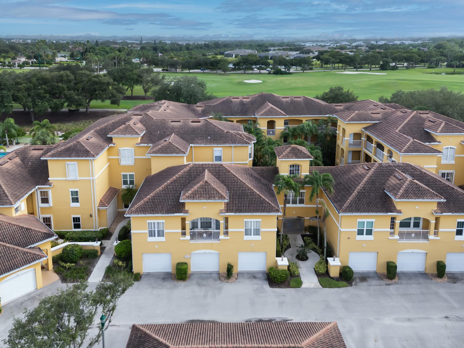 5015 Fairways Circle 305, Vero Beach, FL 32967 photo 24