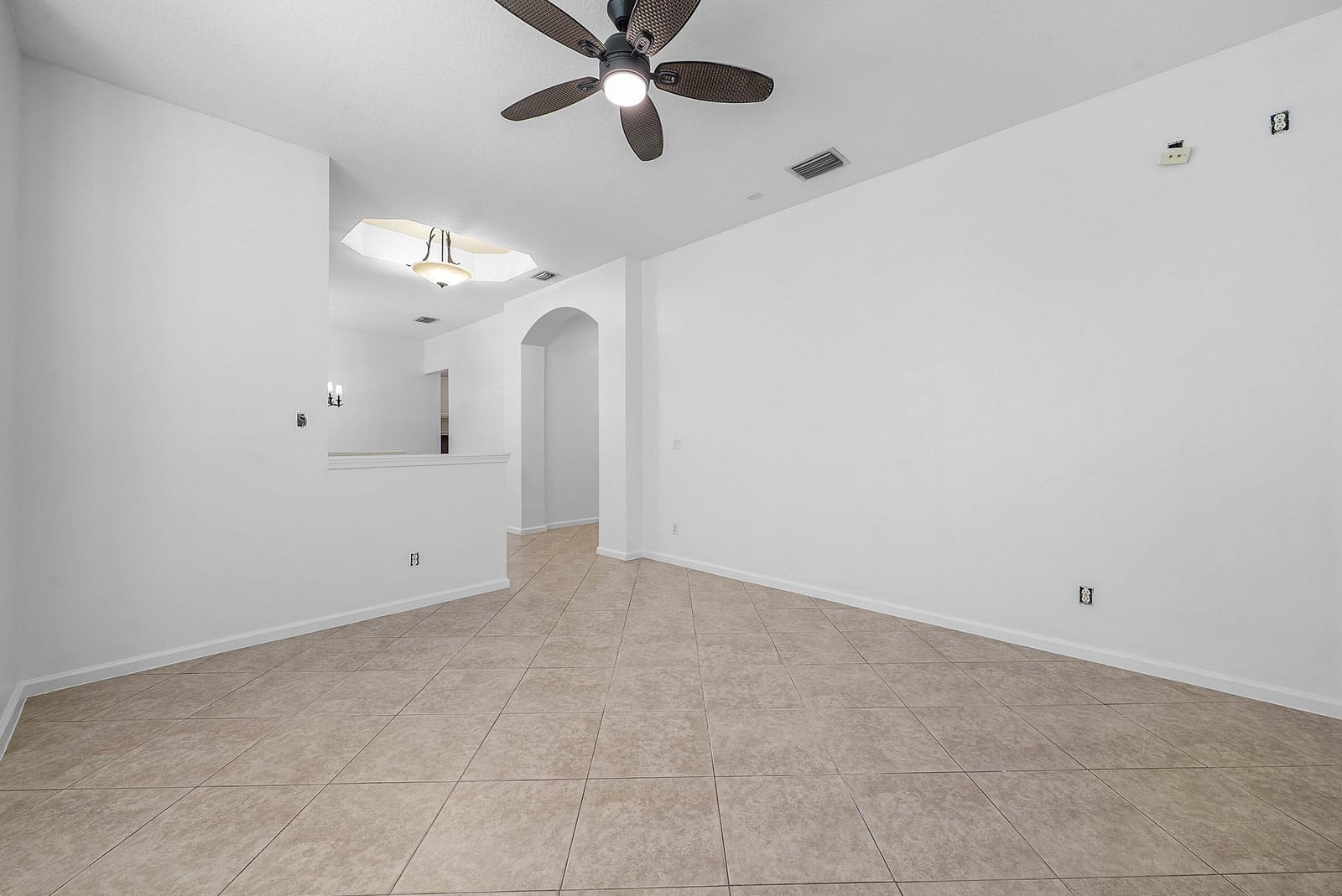 9058 SEDGEWOOD Drive, Lake Worth, FL 33467 photo 6