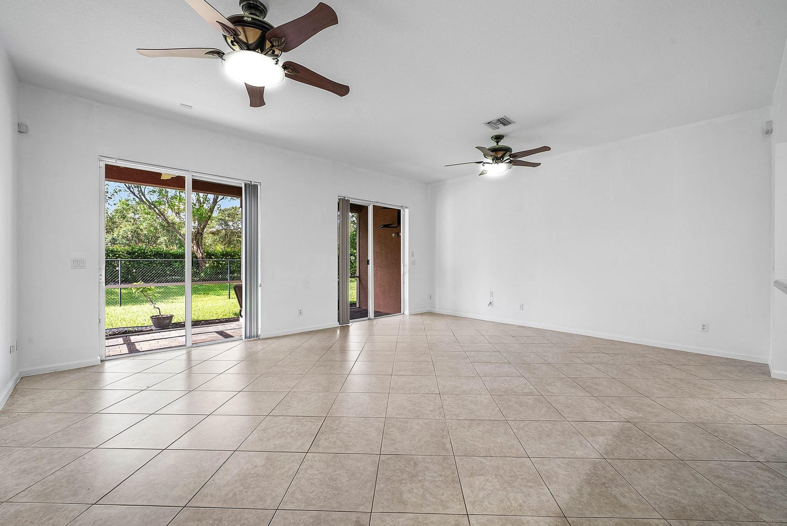 9058 SEDGEWOOD Drive, Lake Worth, FL 33467 photo 10