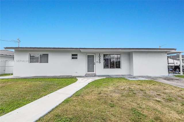 10350 SW 48th Street A, Miami, FL 33165