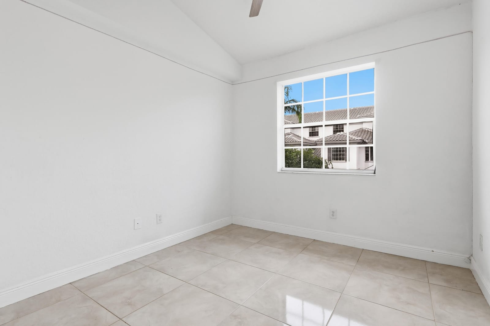 785 SW 148th Avenue 1402, Sunrise, FL 33325 photo 11