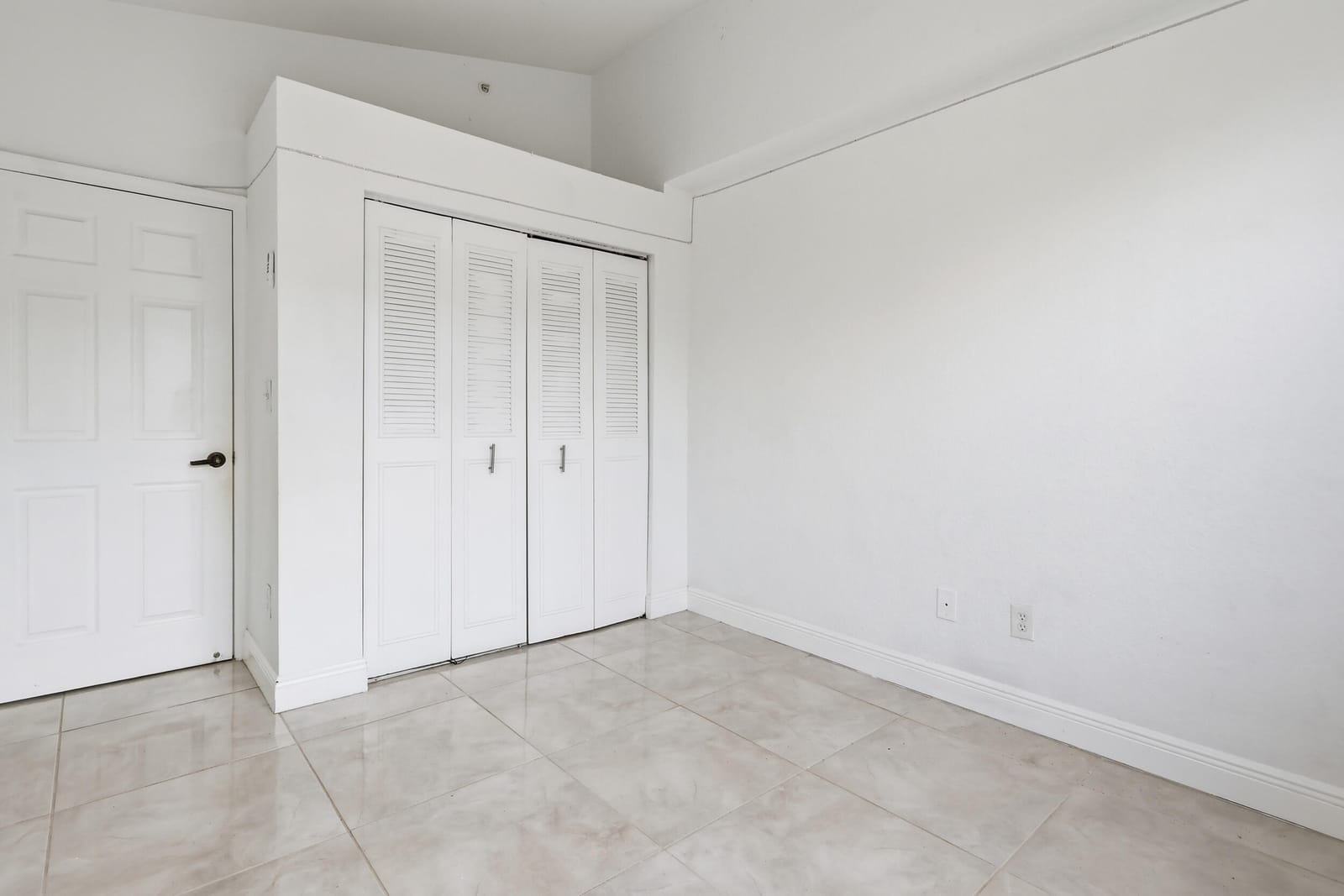 785 SW 148th Avenue 1402, Sunrise, FL 33325 photo 12