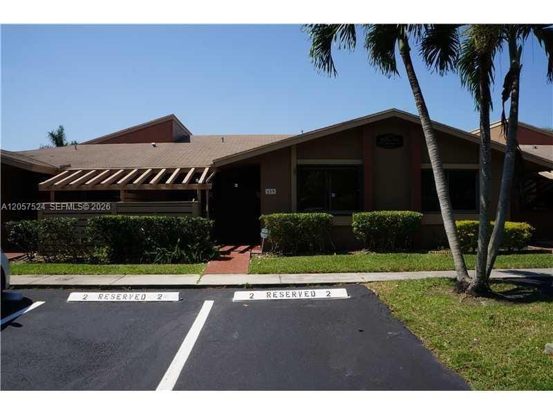 459 Lakeview Drive 2, Weston, FL 33326