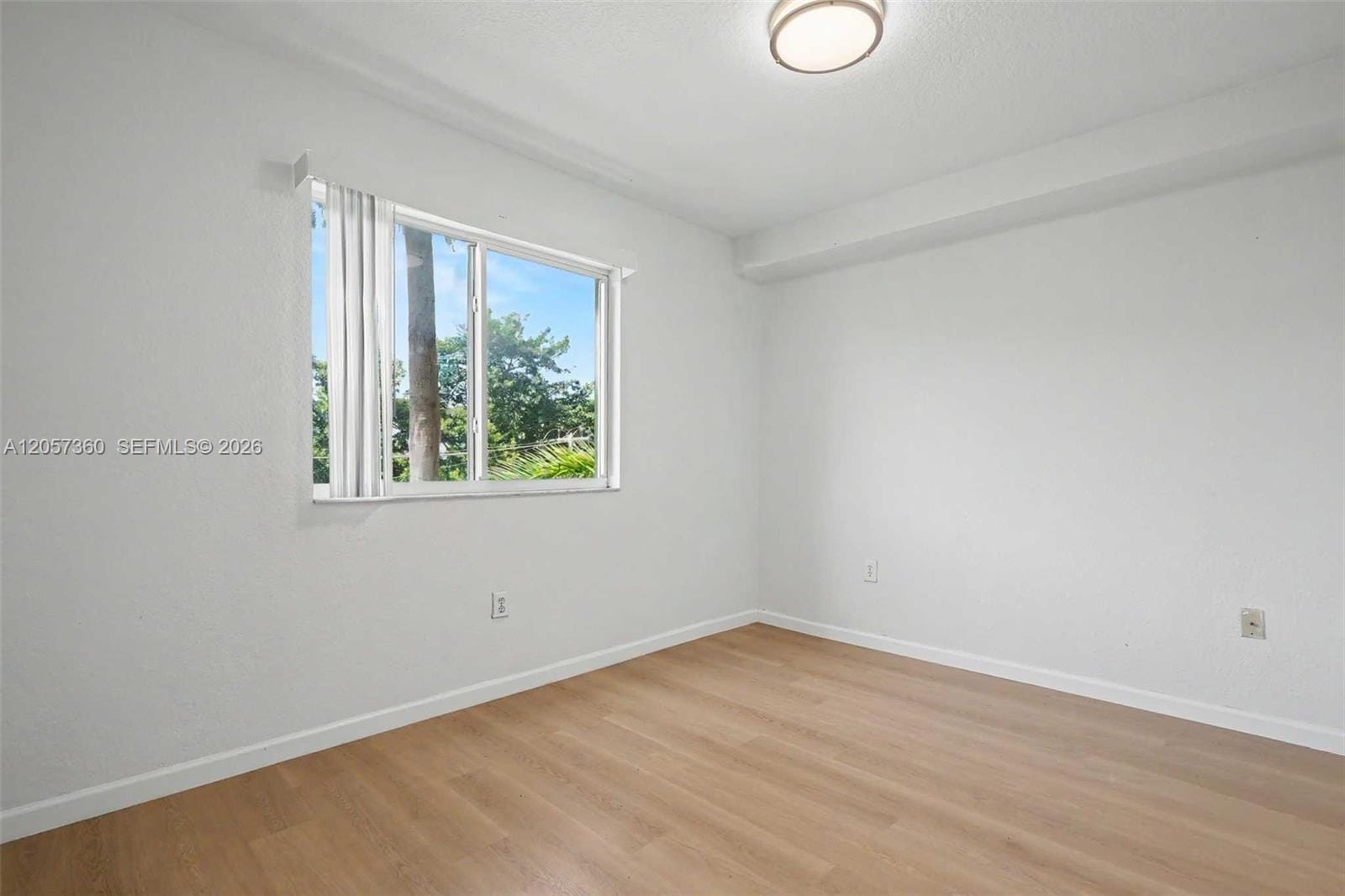 816 NW 11th Street 402, Miami, FL 33136 photo 6