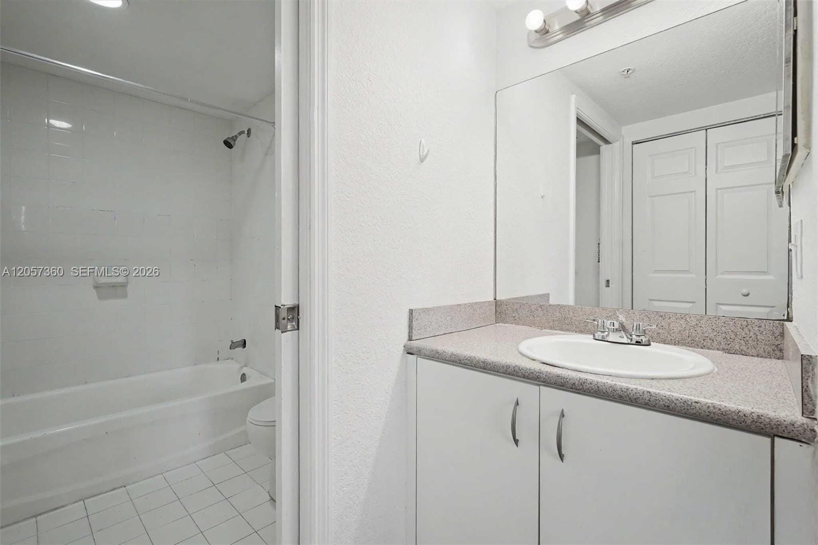 816 NW 11th Street 402, Miami, FL 33136 photo 8
