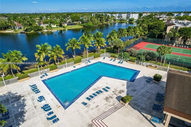 14221 N Kendall Drive 110C, Miami, FL 33186