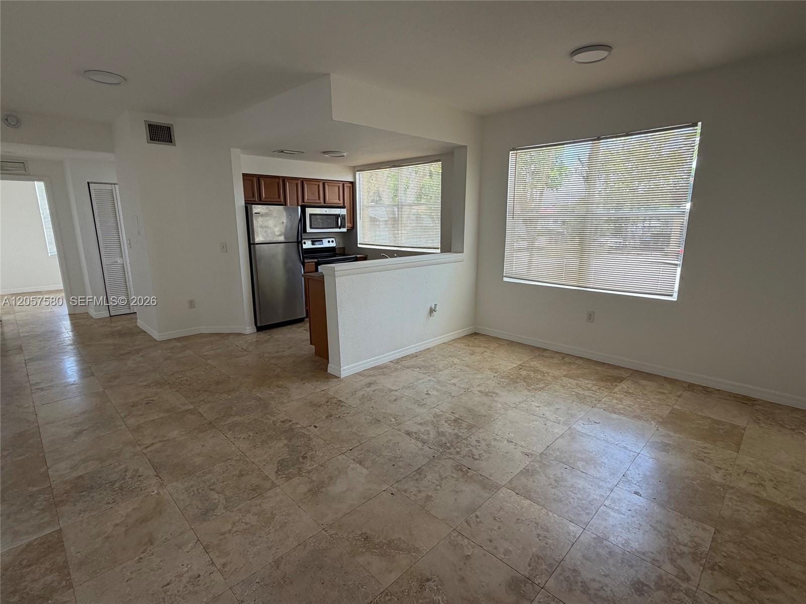 953 SW 10th Street 1