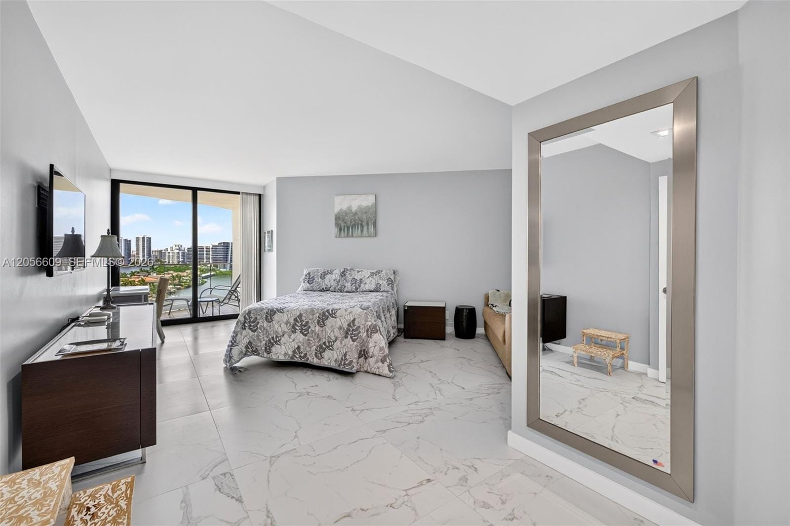 2800 Island Boulevard 1005, Aventura, FL 33160 photo 21