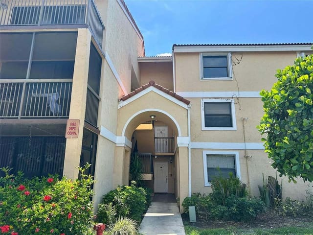 5701 RIVERSIDE Drive 205B6, Coral Springs, FL 33067