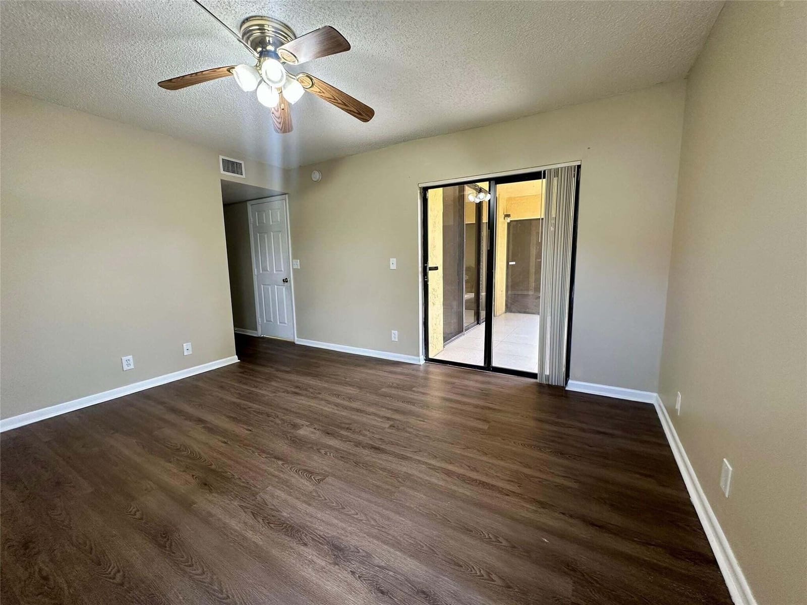 5701 RIVERSIDE Drive 205B6, Coral Springs, FL 33067 photo 22