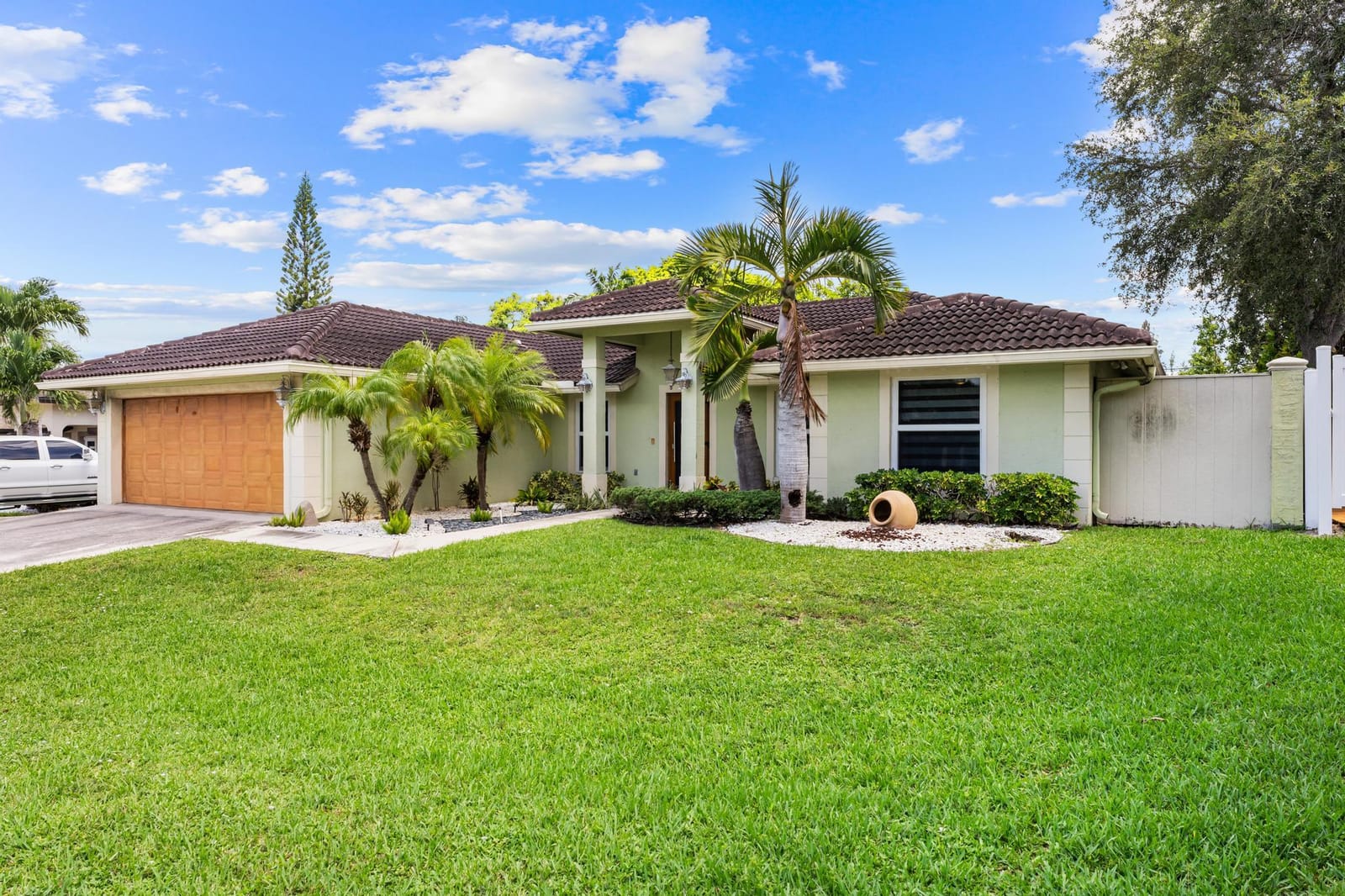 1750 17th Avenue N, Lake Worth Beach, FL 33460 photo 3