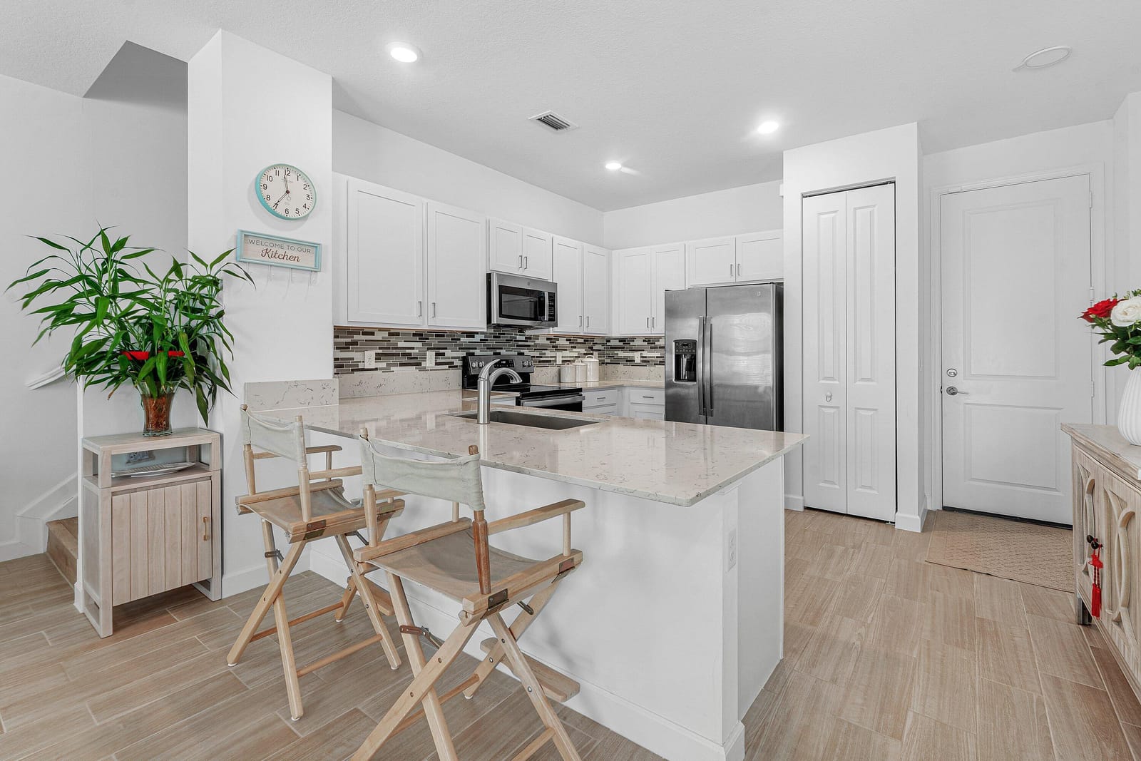 1011 WILLOW Place — photo 9