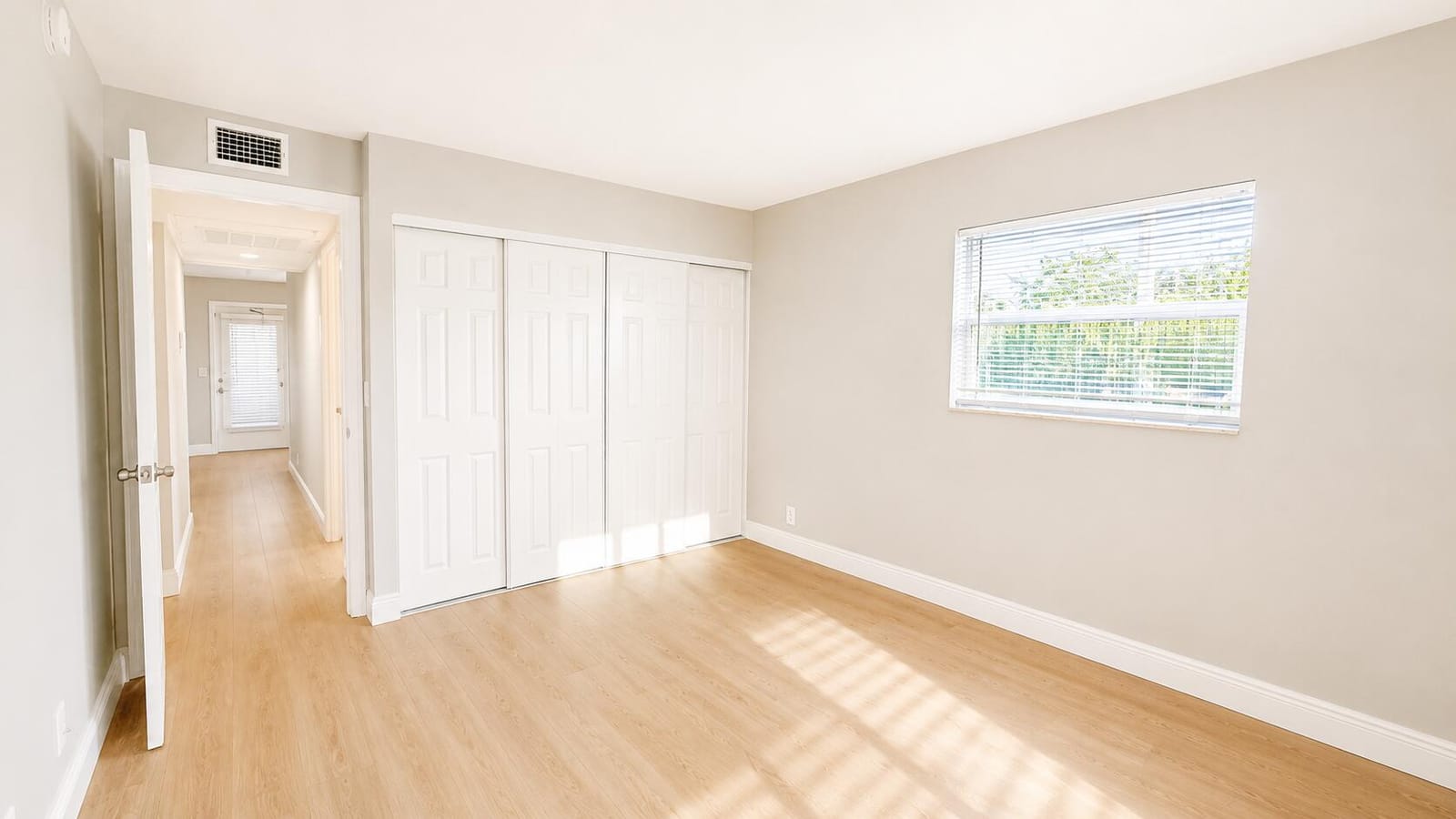 433 SAXONY J Way — photo 10