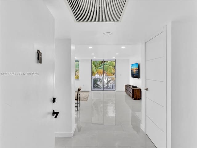 10000 W Bay Harbor Drive 201, Bay Harbor Islands, FL 33154