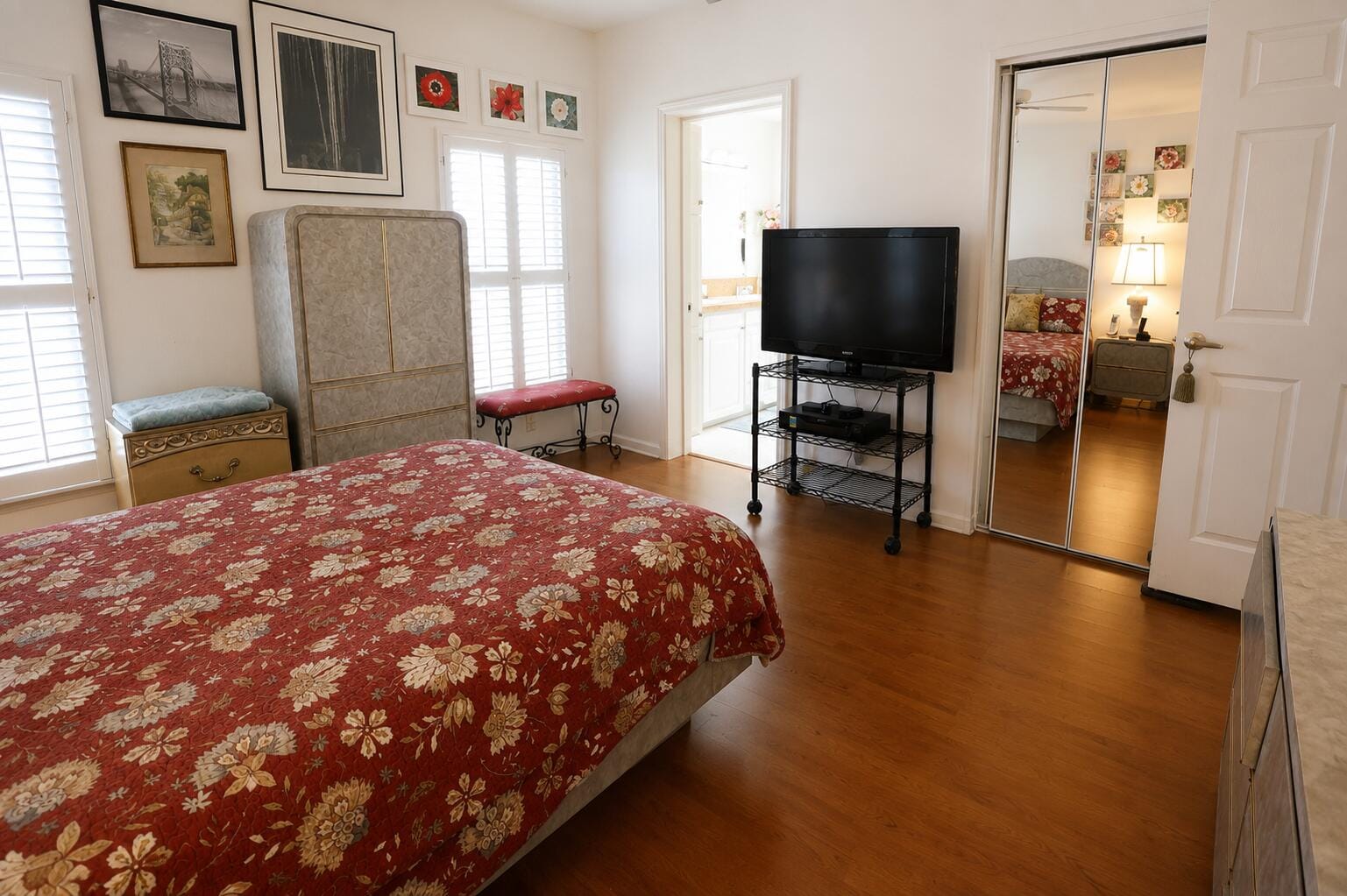 7809 McClintock Way — photo 8