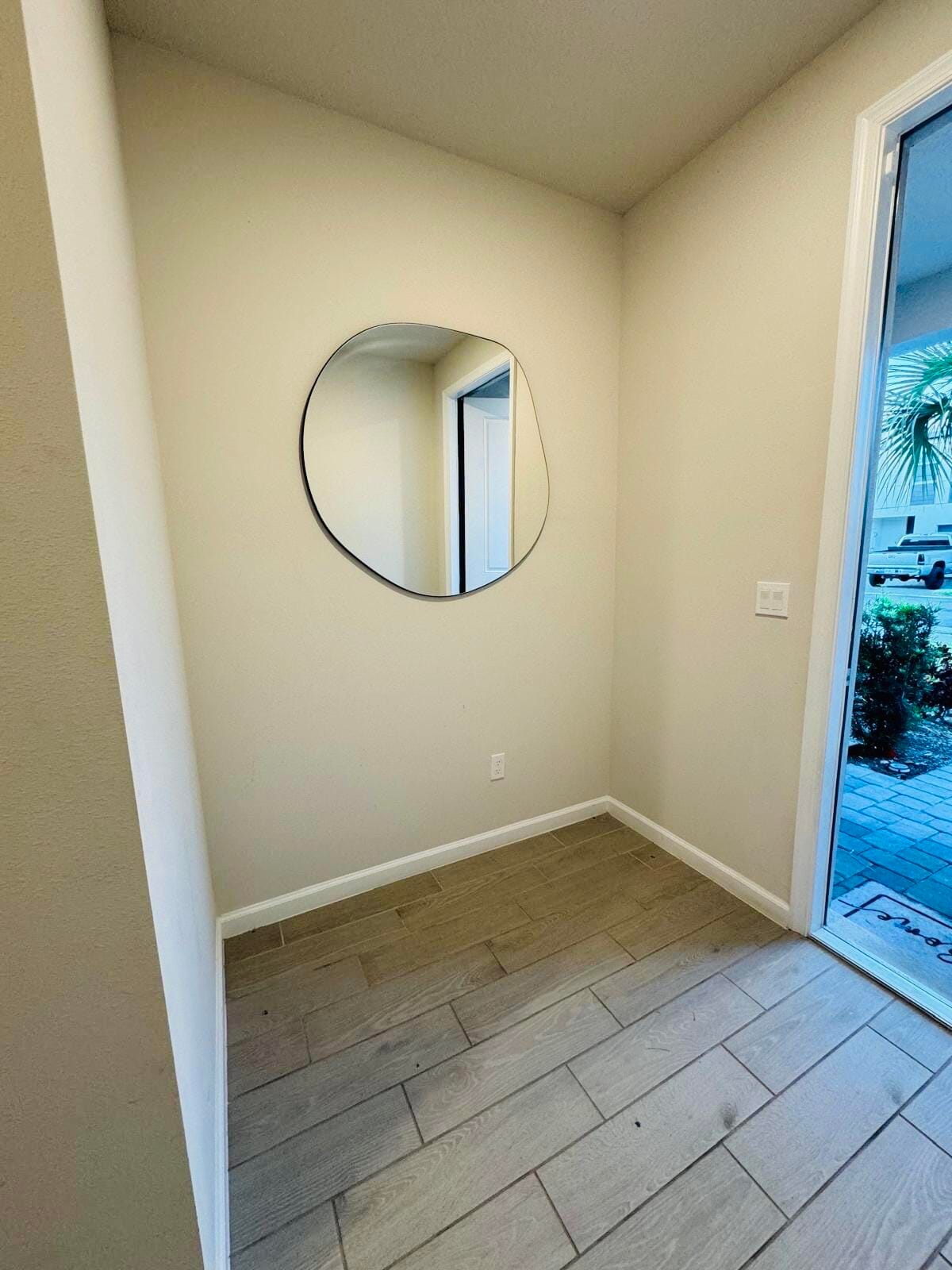 5677 MENTMORE Drive 5677, Mangonia Park, FL 33407 photo 8