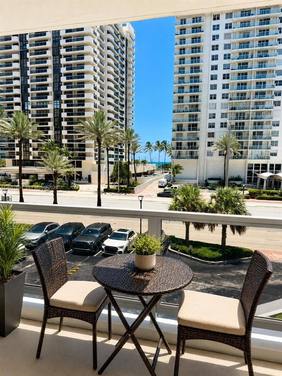 5700 Collins Avenue 3C, Miami Beach, FL 33140