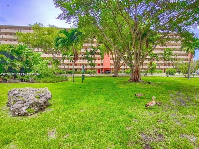 1710 NE 191st Street 103-3, Miami, FL 33179
