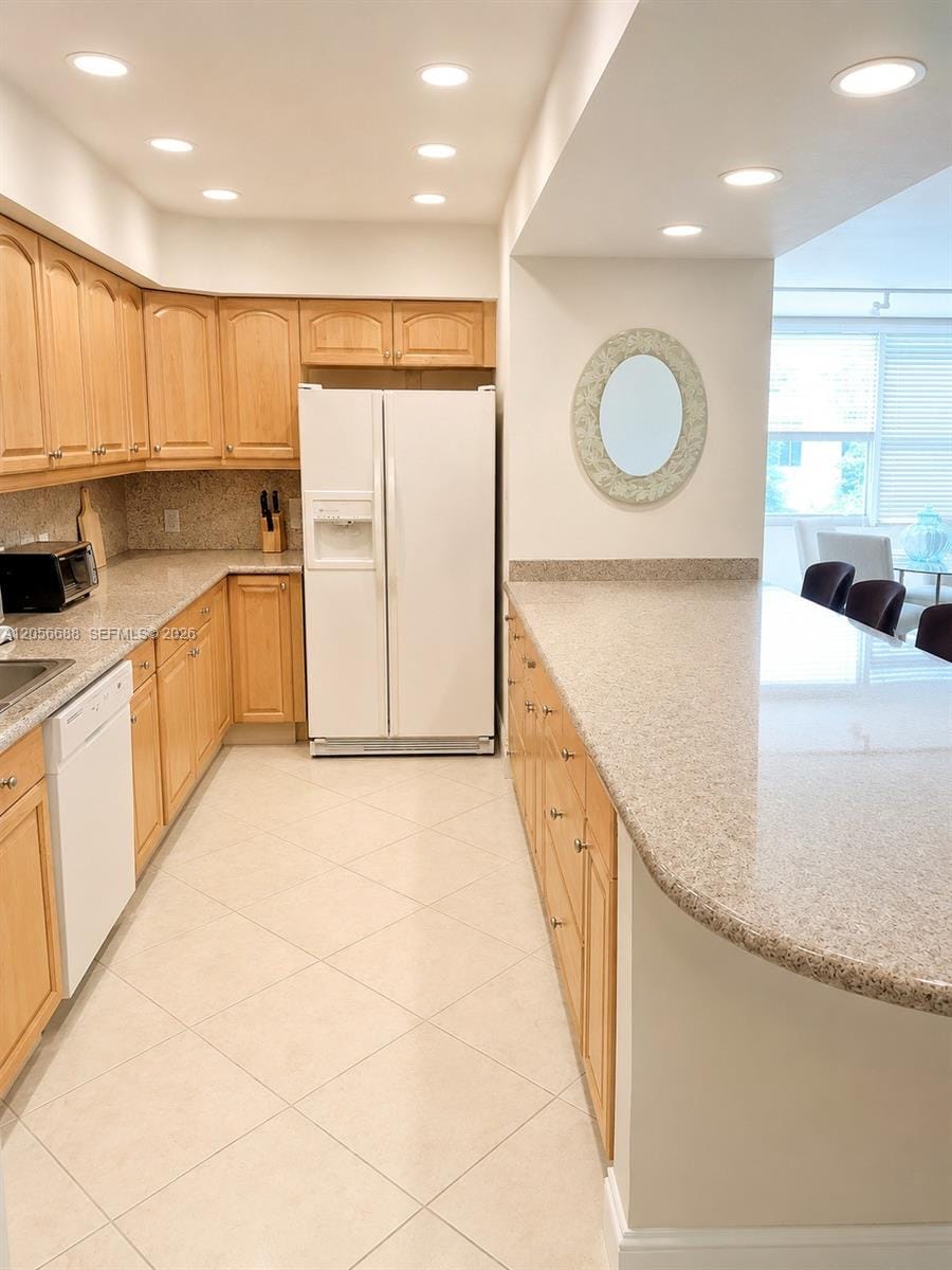 10210 Collins Avenue 303, Bal Harbour, FL 33154 photo 4