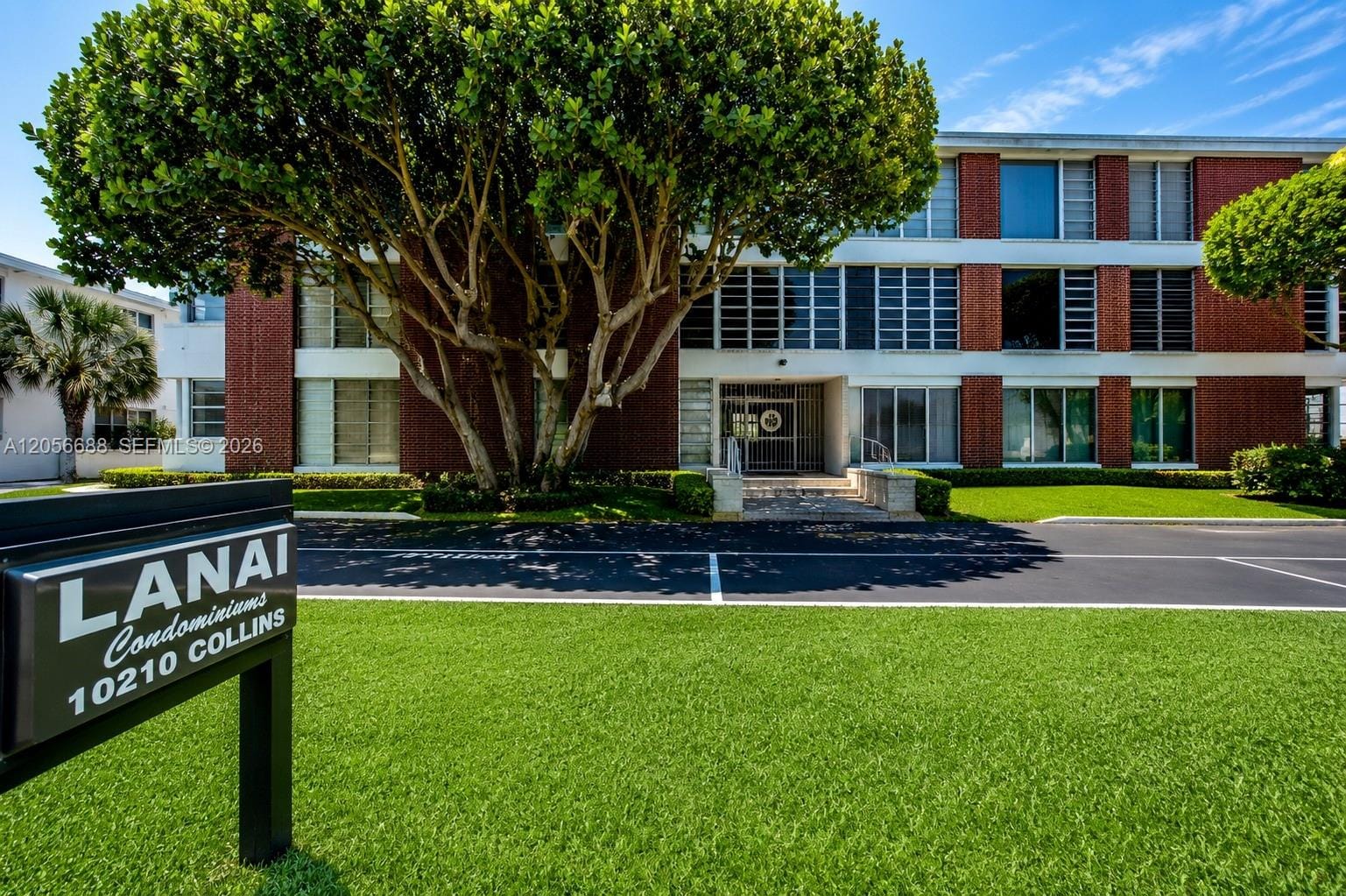 10210 Collins Avenue 303, Bal Harbour, FL 33154