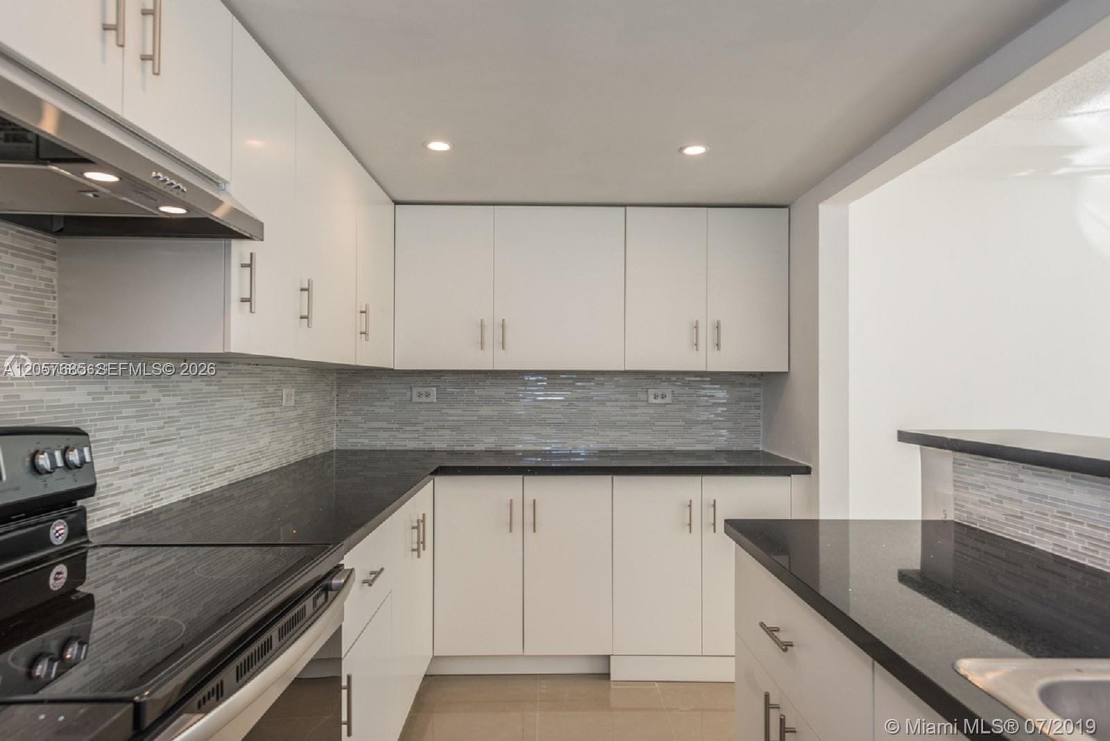 7545 E Treasure Drive 2H — photo 5