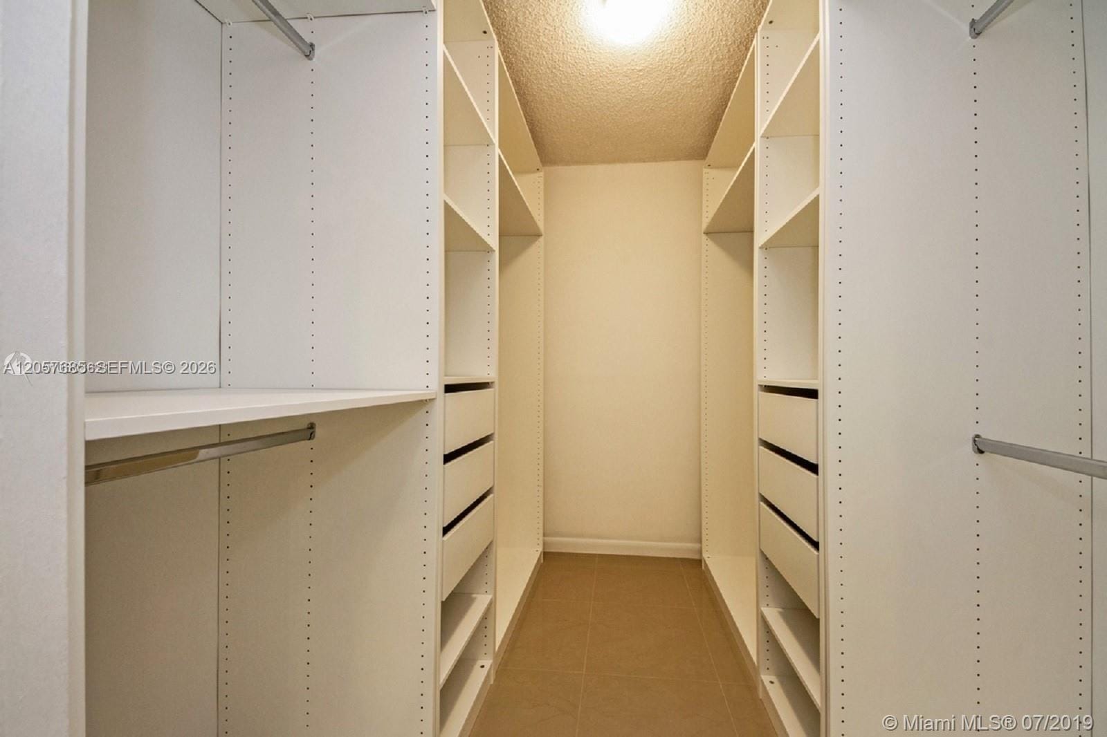 7545 E Treasure Drive 2H — photo 12