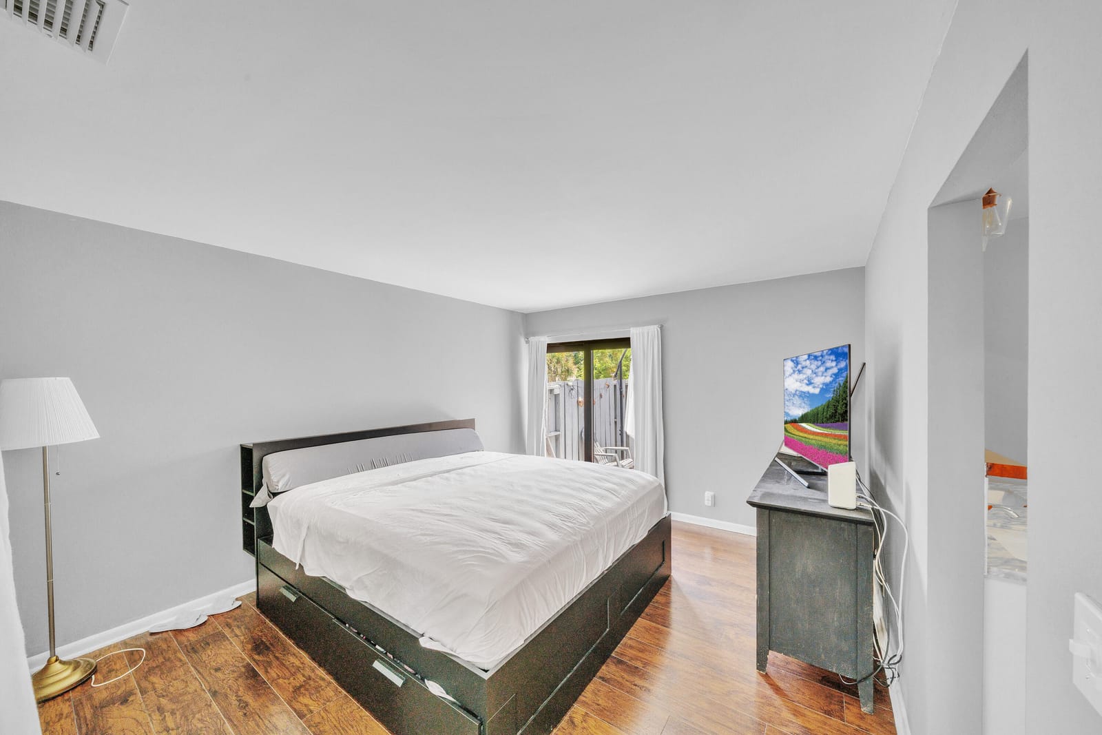 235 NW 15TH Street — photo 7