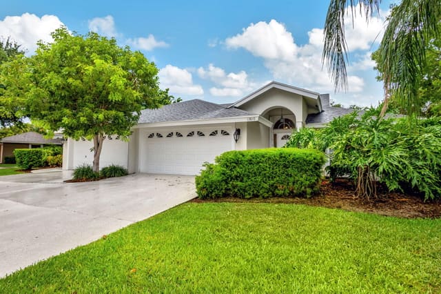 13810 YARMOUTH Drive, Wellington, FL 33414