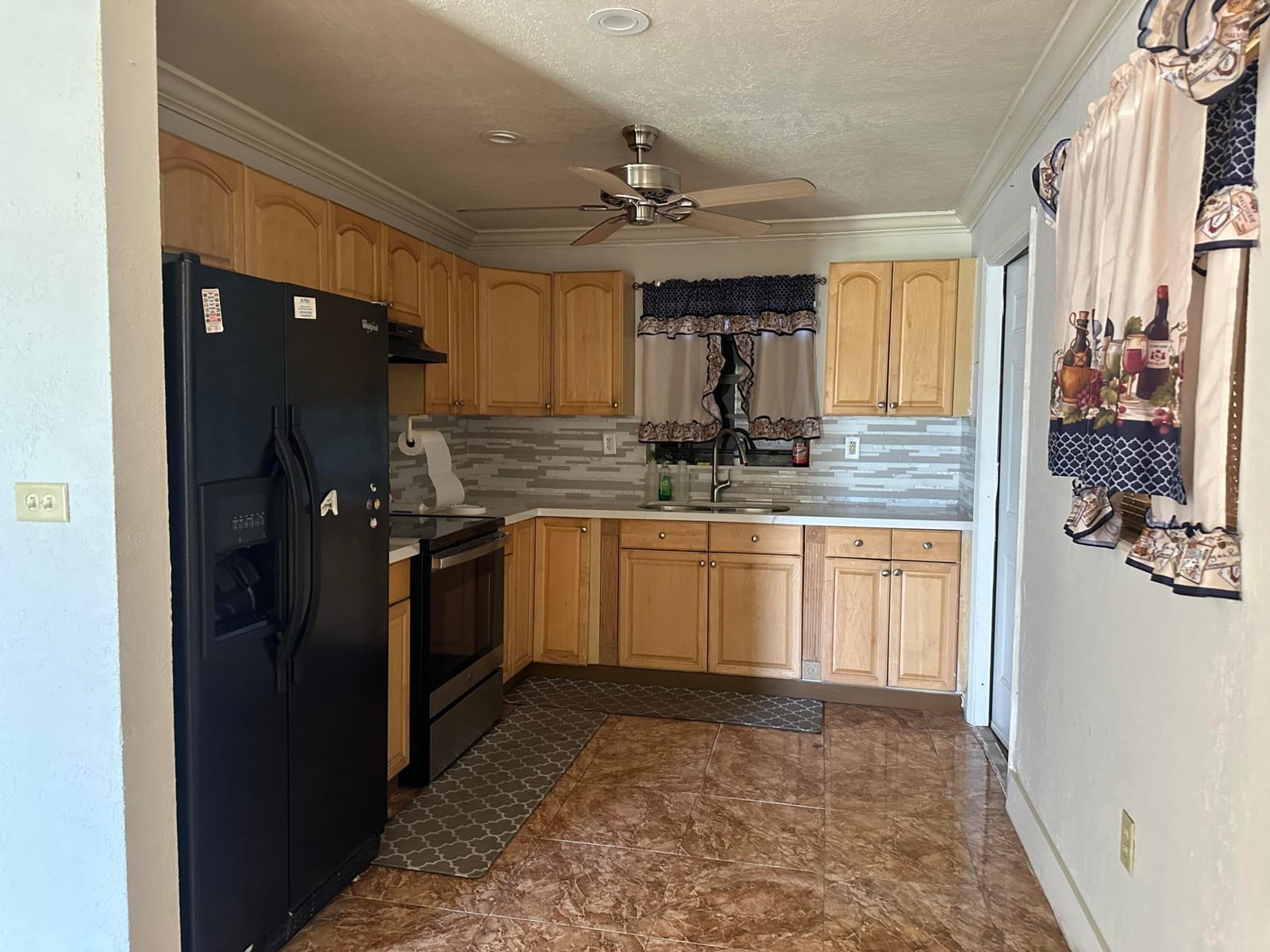 400 NW 184th Terrace 400, Miami, FL 33169 photo 11