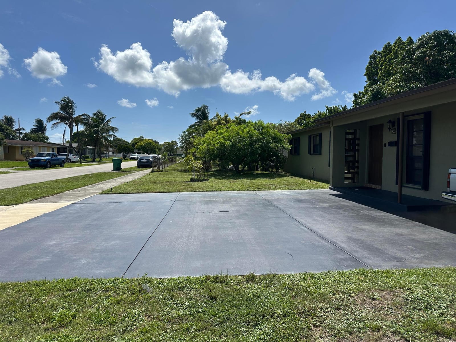 400 NW 184th Terrace 400, Miami, FL 33169 photo 3