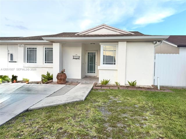 19763 SW 124th Avenue, Miami, FL 33177