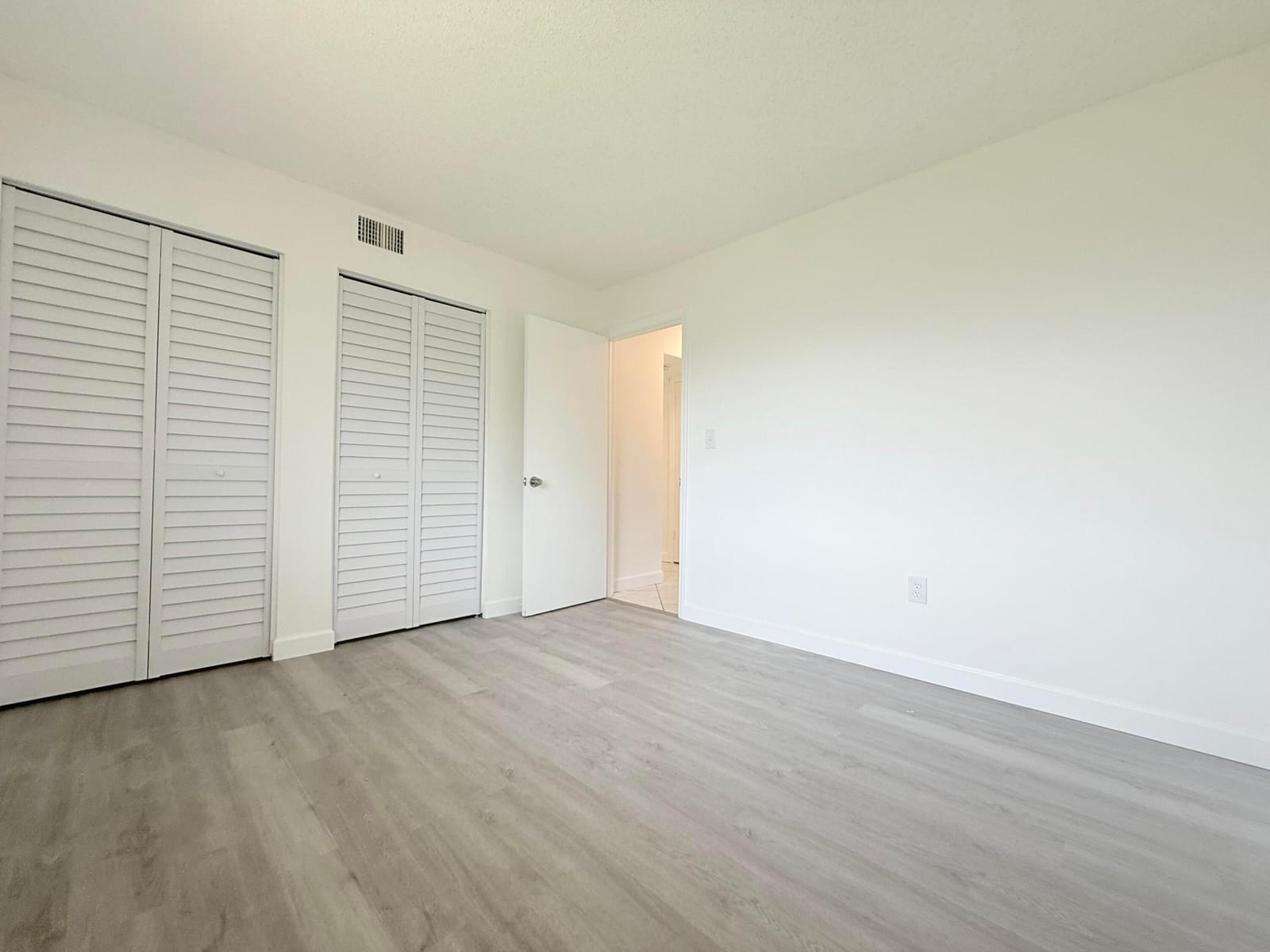 6106 FOREST HILL Boulevard 204, West Palm Beach, FL 33415 photo 16