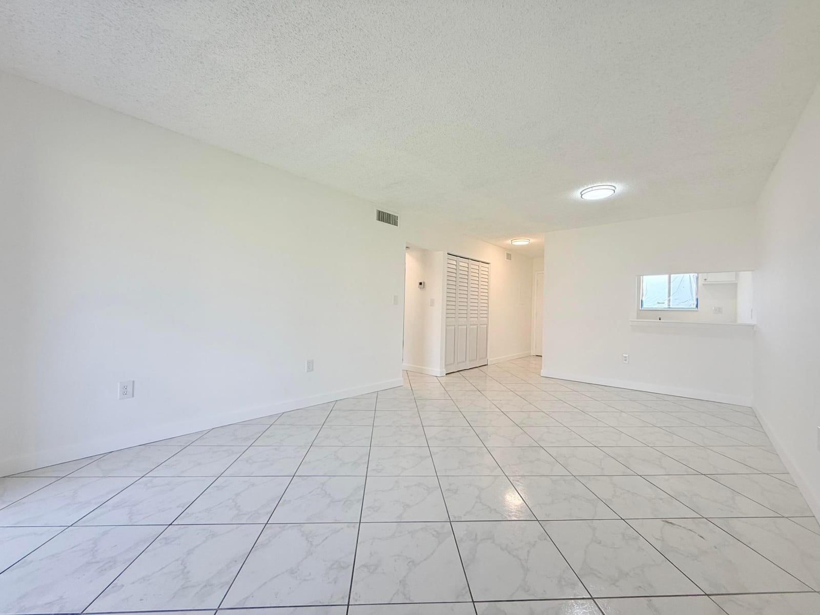 6106 FOREST HILL Boulevard 204 — photo 3