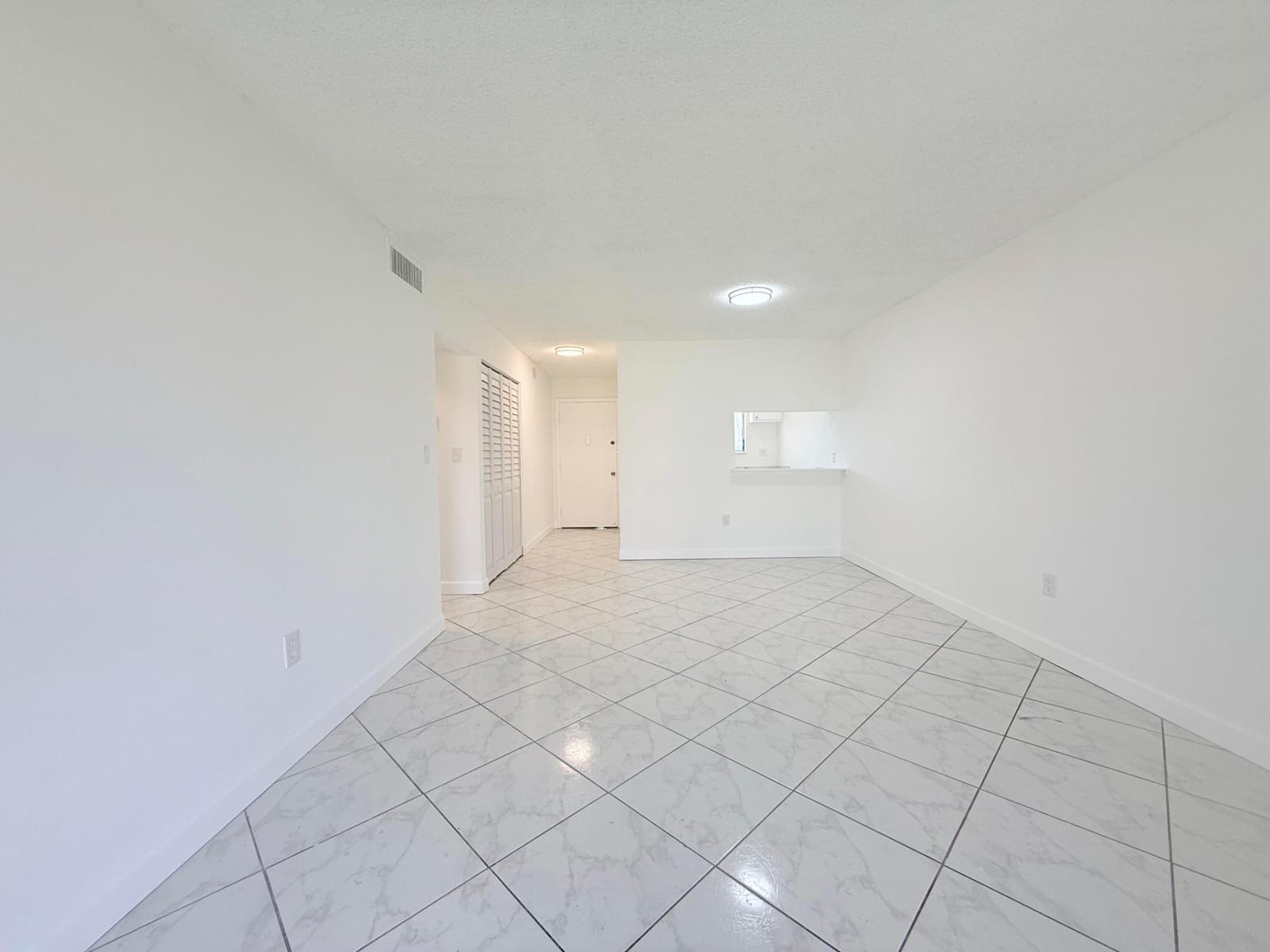 6106 FOREST HILL Boulevard 204 — photo 4