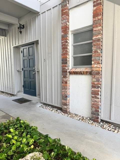 340 Orange Tree Drive 5 — photo 3