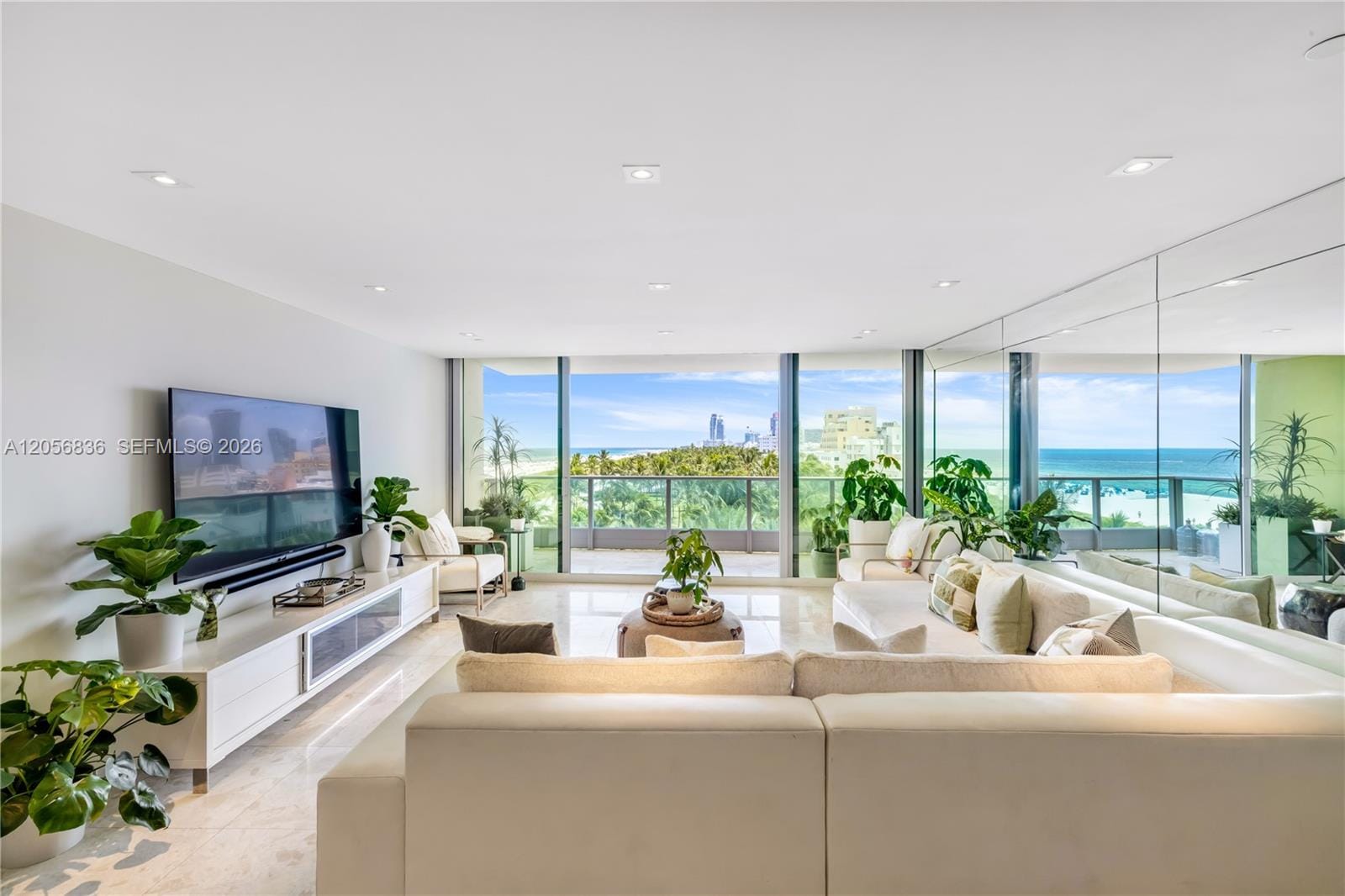 1455 Ocean Drive 703 — photo 4