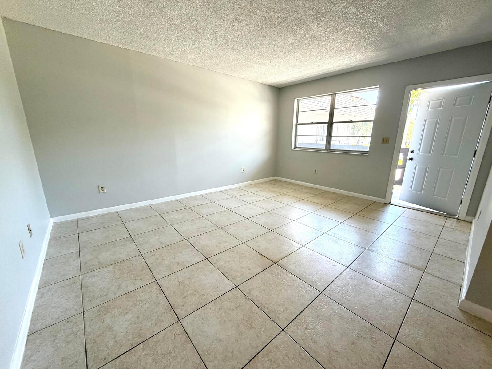 615 NE 10TH Street 204 — photo 5
