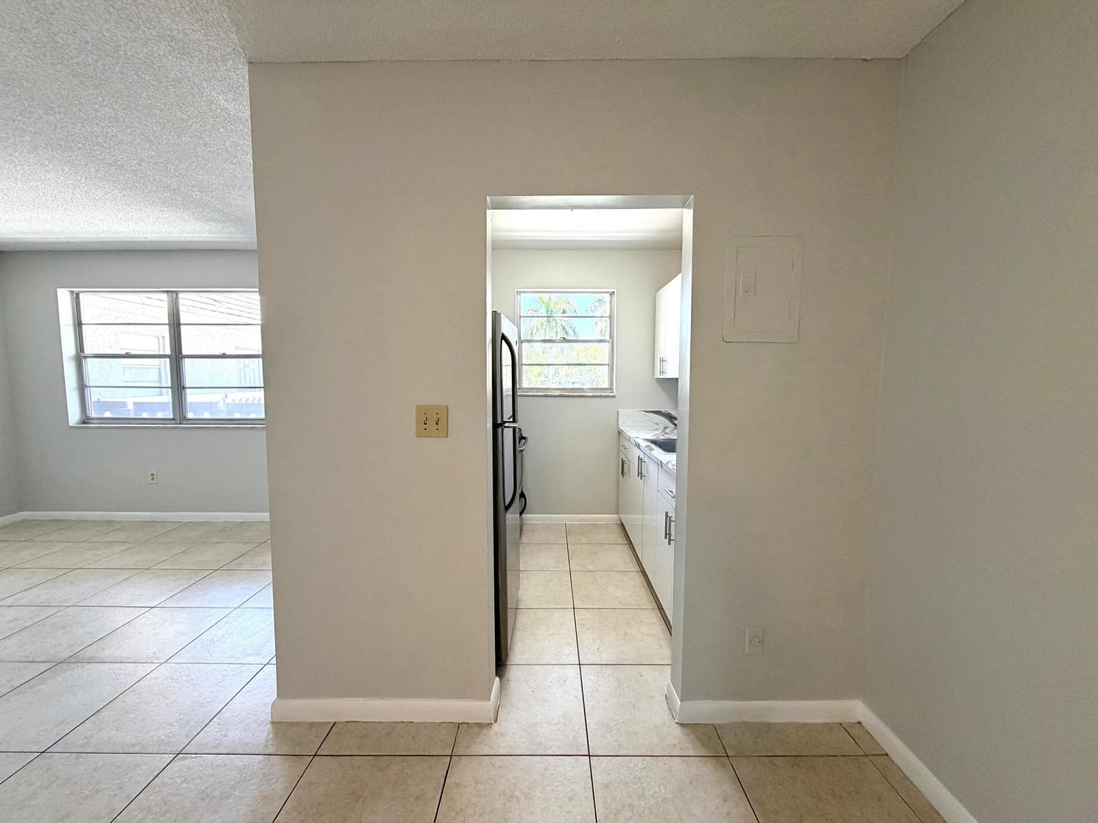 615 NE 10TH Street 204 — photo 7
