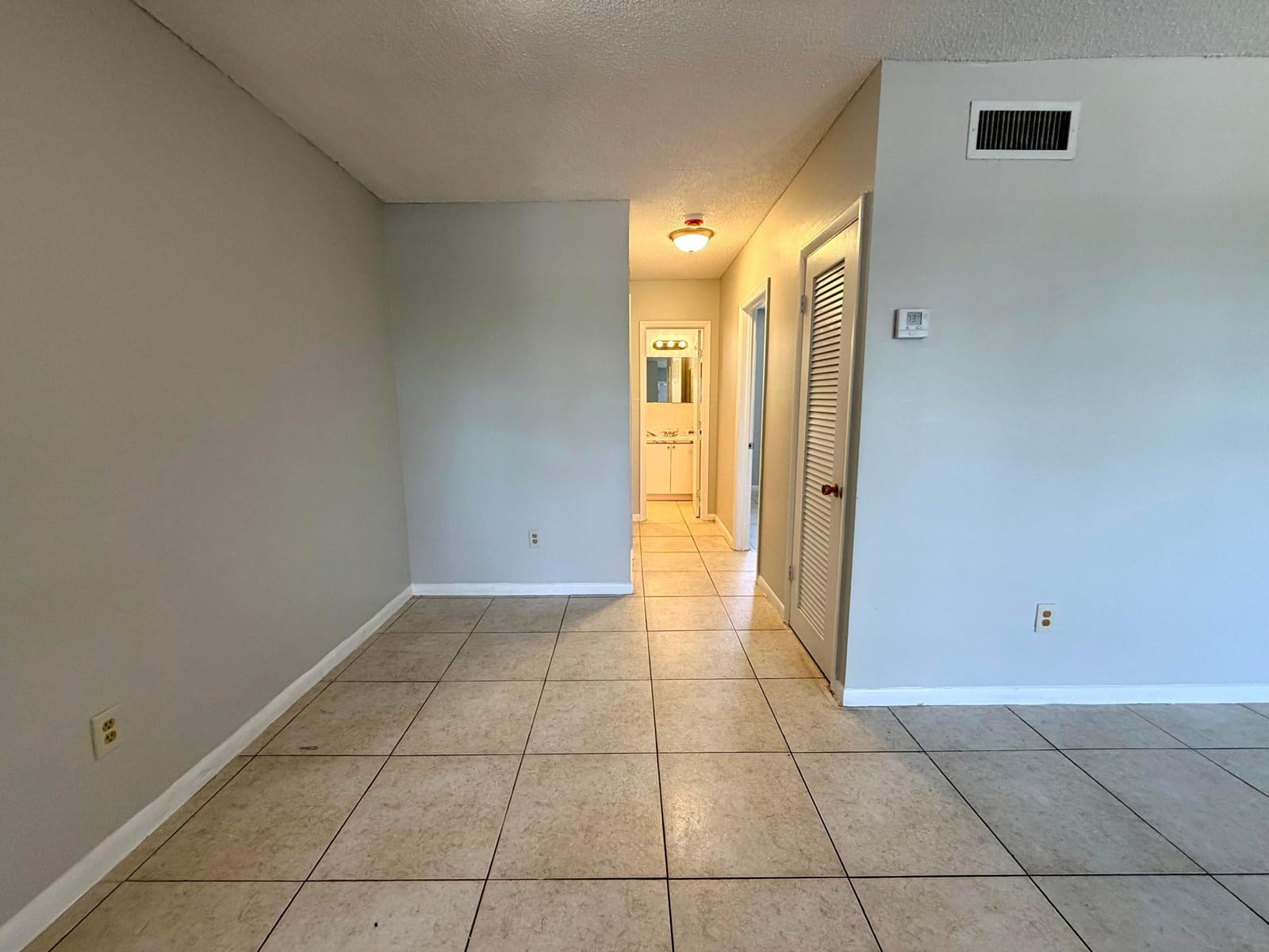 615 NE 10TH Street 204 — photo 10