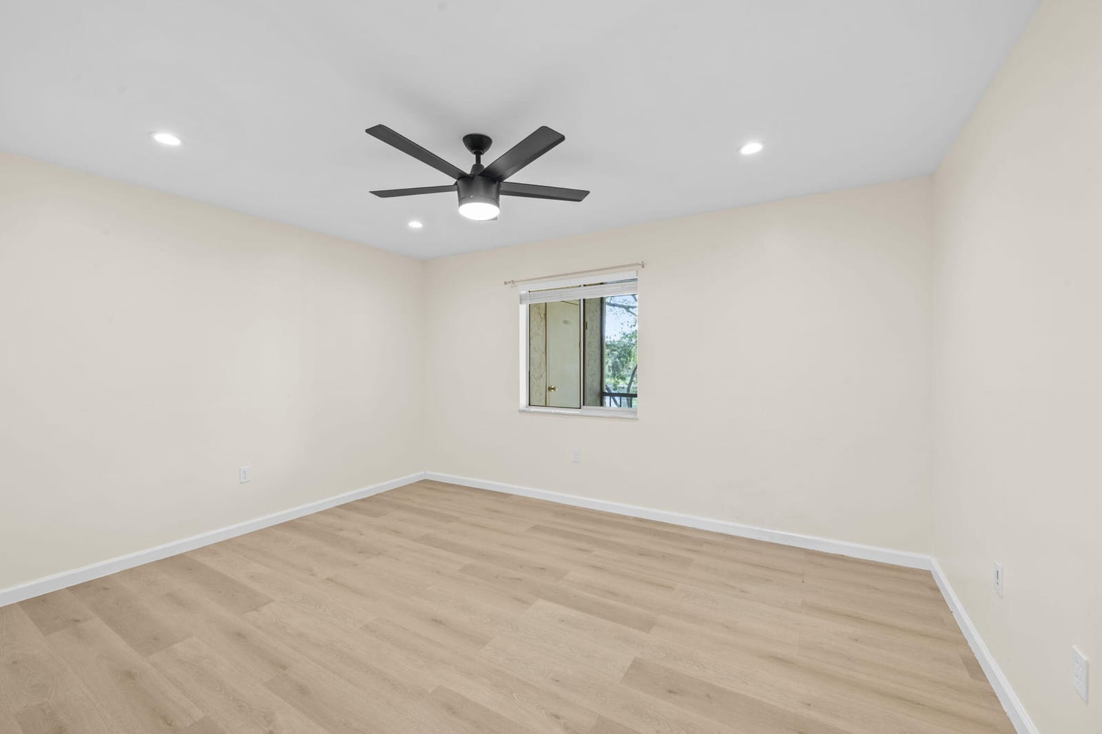 830 SW 9th Street Circle 204, Boca Raton, FL 33486 photo 6