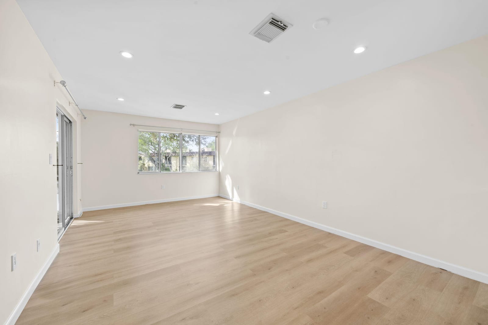 830 SW 9th Street Circle 204, Boca Raton, FL 33486 photo 9